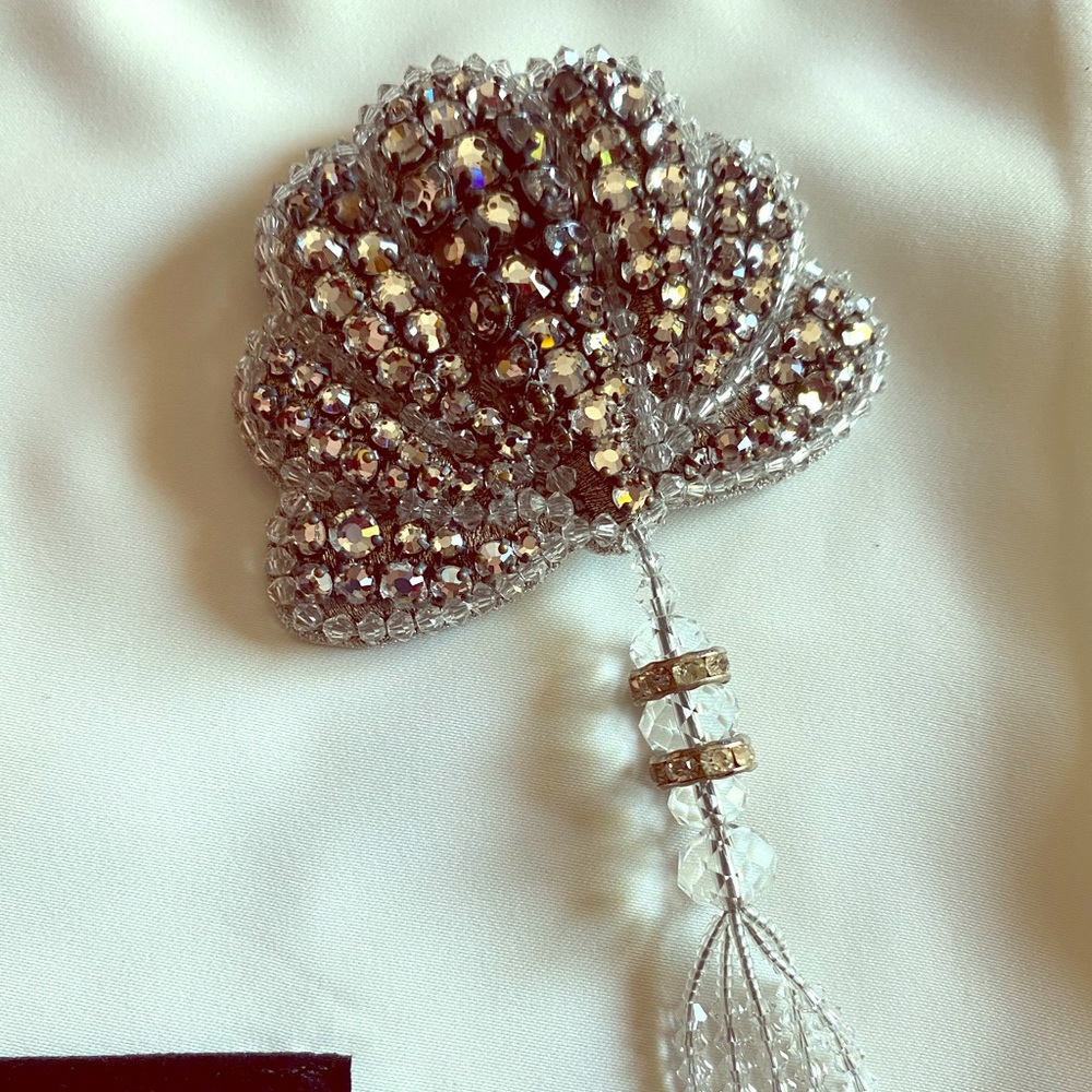Reduced!! Gucci shell beaded brooch